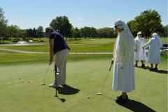 putt-against-a-sister-9