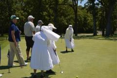 putt-against-a-sister